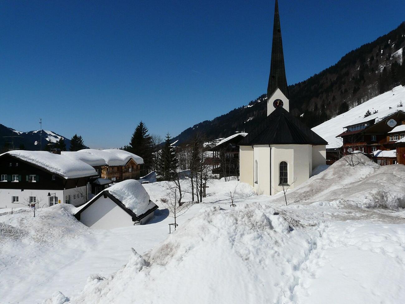 Balderschwang: Bayerns schneereichstes Dorf in alpiner Abgeschiedenheit