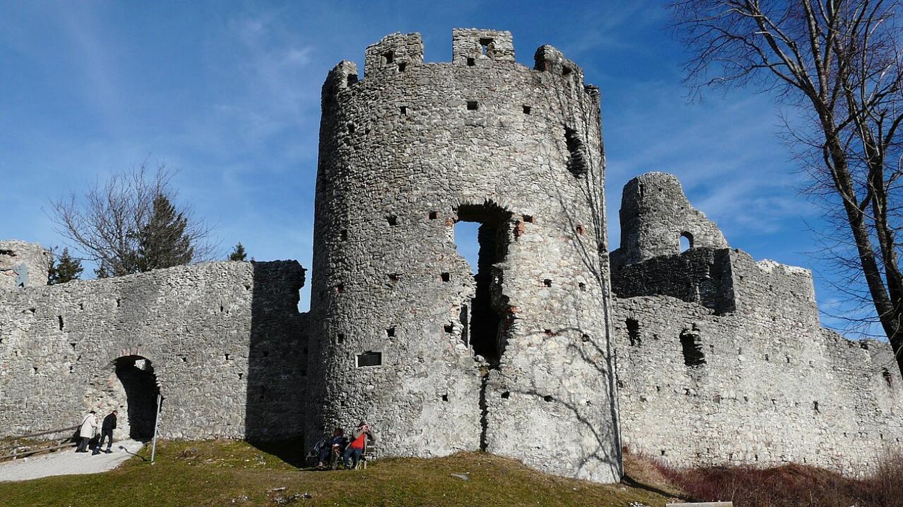 Ruinen-Romantik pur: Die Zwillingsburgen Eisenberg und Hohenfreyberg