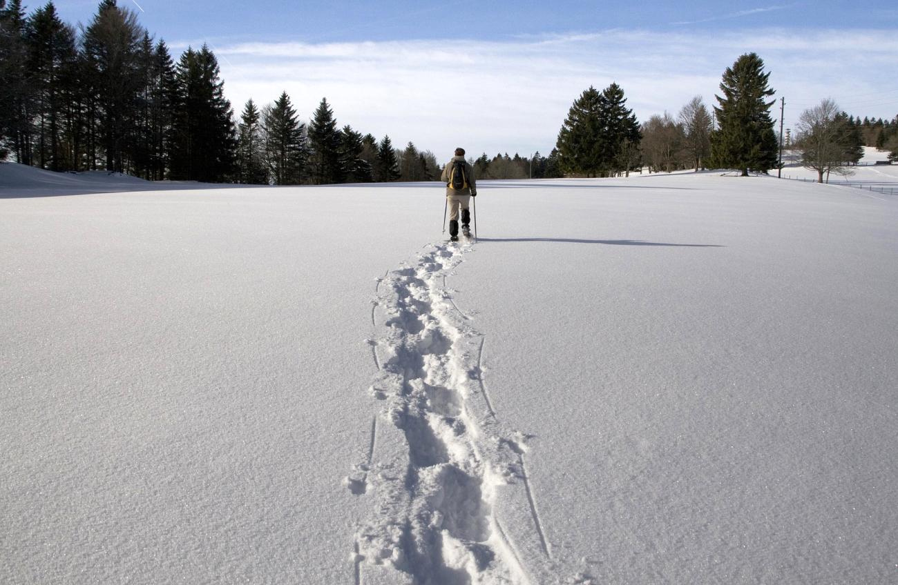 Lautlose Spuren im Schnee: Schneeschuhwandern im Gunzesrieder Tal