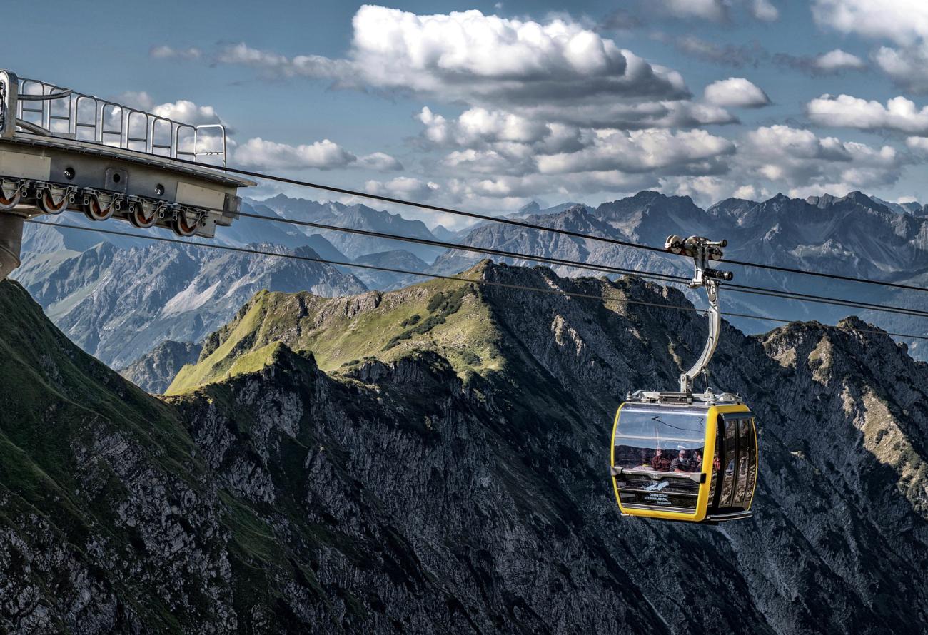 Gipfelstürmer ohne Schweiß: Der ultimative Bergbahn-Guide für Genusswanderer